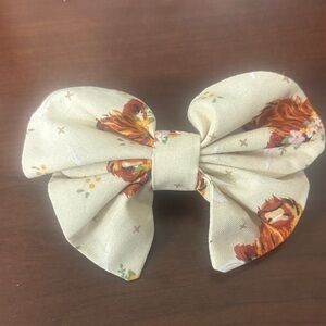 Charming Floral Beige Hair Bow cow head print